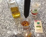 Foto del paso 2 de la receta: Ensalada de garbanzo con vinagreta de miel y mostaza, salmón ahumado y hummus