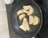 Hình bước làm 2 của món Chả lụa rim nước mắm