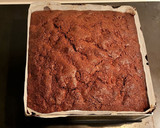 Foto del passaggio 10 della ricetta Torta quattro quarti con pere al vino rosso e cacao