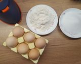 Tejszínes piskótarolád recept fázis 2 fotója