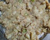 A picture of step 2 of Aloo Parantha.