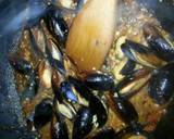 Garlic Mussels recipe step 2 photo