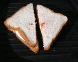 A picture of step 8 of Cheela Sandwich.