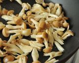 咖哩芋圓鮮菇肉片的食譜步驟2照片