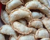Foto langkah ke 3 dari resep Pastel isi ragout (3).