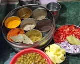 લીલા ચણા ને બટેકા નું શાક (Green Chana Bataka Shak Recipe In Gujarati) રેસીપી સ્ટેપ1ફોટો
