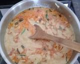A picture of step 2 of 3 colours fossil with bacon pasta sauce.