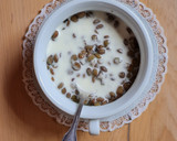 Foto del paso 3 de la receta: Salsa de yogur 🥛 Aderezo inspirado en yogurnesa