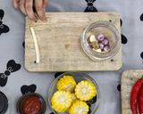 Foto langkah ke 3 dari resep Kerang Hijau Saos Padang Mix Jagung.