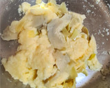 Foto del paso 1 de la receta: Tortitas de harina de almendras, queso y alcachofas
