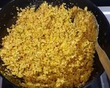 A picture of step 4 of Gobhi masala paratha.