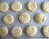 A picture of step 4 of Jam Filled ‘Pampushky’.