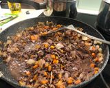 A picture of step 4 of Easy and simple Bolognese.