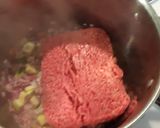 A picture of step 2 of Moussaka Yasas.