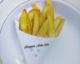 A picture of step 7 of French fries and Fried Egg (Breakfast treat 2)🍟.