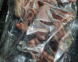 Foto del paso 1 de la receta: Tira de asado con papa y cebolla (al horno en bolsa)