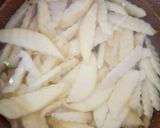 صورة لخطوة 2 من وصفة 🍟 بطاطا البروستد المقرمشة 🍟