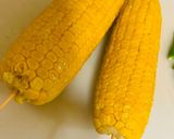 A picture of step 1 of Mexican Elotes. Corn on the cob.
