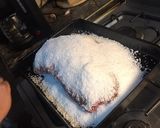Foto del paso 2 de la receta: Bondiola a la sal!! La bondiola al horno más tierna qué hay 🤤