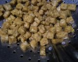 Foto langkah ke 1 dari resep Orek Tempe Basah.