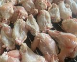 Foto del paso 1 de la receta: Las alitas de pollo