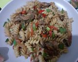Foto langkah ke 6 dari resep Spiral Macaroni Kerang Saus Tiram.
