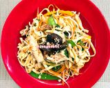 Hình bước làm 3 của món Salad Mì Gà 🥗