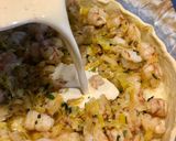 Foto del paso 12 de la receta: Quiche de gambones al pil pil con puerro y mozzarella