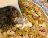 Foto del paso 12 de la receta: Quiche de gambones al pil pil con puerro y mozzarella