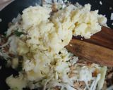 A picture of step 3 of Potli samosa.