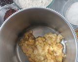 Foto langkah ke 2 dari resep Choco Banana Muffin.