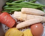 Foto langkah ke 1 dari resep Sop Bening Campur.