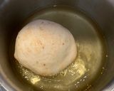 Hình bước làm 2 của món Bánh Tiêu Mè