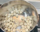 A picture of step 1 of Lotus Seeds -Fox Nuts-Makhana Paag(Ladoos)-Balgopal Ladoos🥳.