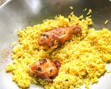 รูปขั้นตอนการทำที่ 2 ของ ข้าวผัดหมกไก่ทอด