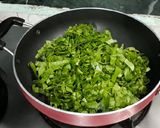 A picture of step 2 of Palak Paneer.