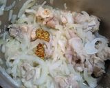 Une image de l'étape 2 de Poulet yassa.