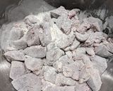 A picture of step 3 of Traditional English devilled lamb kidneys.