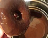Foto del paso 6 de la receta: Donas cubiertas con chocolate
