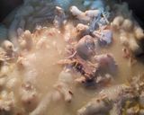 A picture of step 6 of Thai rice stick soup (ขนมจีนน้ำยา).