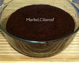 Foto del paso 7 de la receta: Bizcocho de chocolate y remolacha, cubierto de ganache de chocolate negro y frambuesas (En microondas)