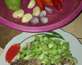 Foto langkah ke 2 dari resep Ikan tongkol suwir+pete.