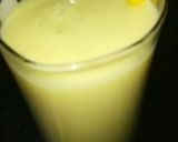 A picture of step 4 of Mango shake.