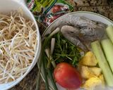 A picture of step 1 of Vietnamese Sour Shrimp Soup (Canh Chua Tôm).