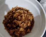 A picture of step 2 of Nutella cheese cake.