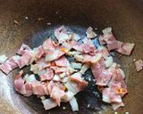รูปขั้นตอนการทำที่ 1 ของ ผัดก๋วยเตี๋ยวใส่เบคอน คีโต