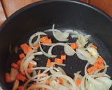 Foto del paso 3 de la receta: Pollito a la cacerola con su jugo😋