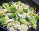 A picture of step 4 of Creamy romanesco pasta without cream 😍 SO GOOD.