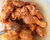A picture of step 2 of Spicy naga chicken.