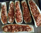 Pieczona Cukinia z mięsem mielonym cebulką i keczupem krok przepisu 1 zdjęcie